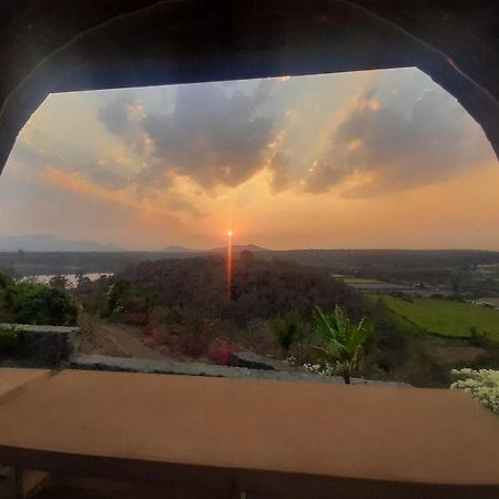 Eze Nof - A Hilltop Villa With 360º Water View Nashik Ngoại thất bức ảnh