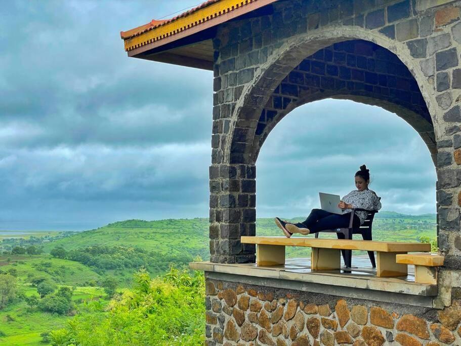 Eze Nof - A Hilltop Villa With 360º Water View Nashik Ngoại thất bức ảnh