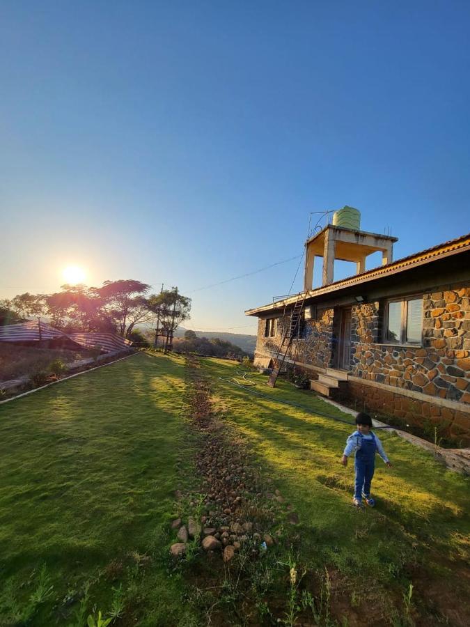 Eze Nof - A Hilltop Villa With 360º Water View Nashik Ngoại thất bức ảnh