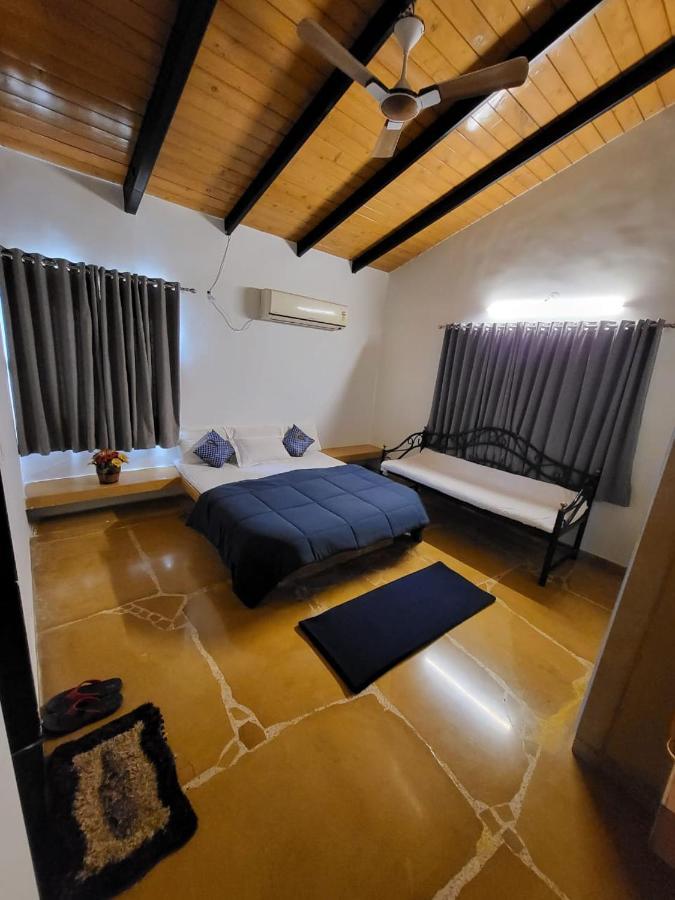 Eze Nof - A Hilltop Villa With 360º Water View Nashik Ngoại thất bức ảnh
