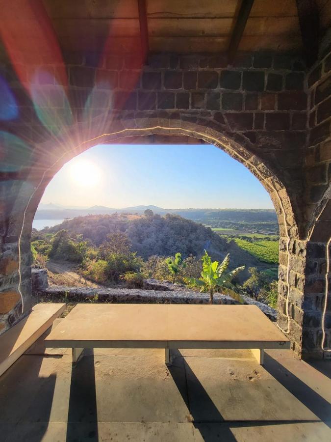 Eze Nof - A Hilltop Villa With 360º Water View Nashik Ngoại thất bức ảnh